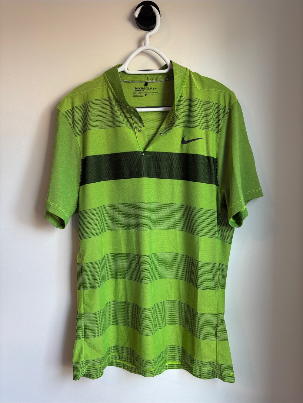 Nike Men’s Lime Green and Black Striped Golf Polo. Size L.